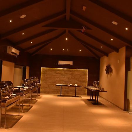 Laxmi Film City Resort Вадодара Екстериор снимка